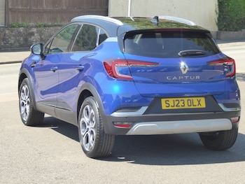 Used Renault Captur 2023 for sale - 78997738: Photo