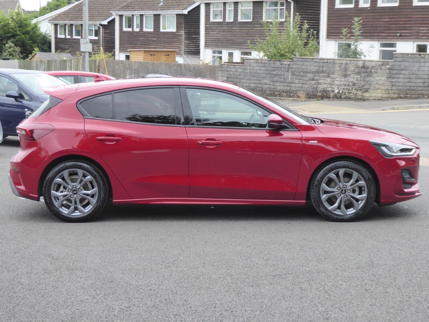 Used Ford Focus 2023 for sale - 75615818: Photo 6