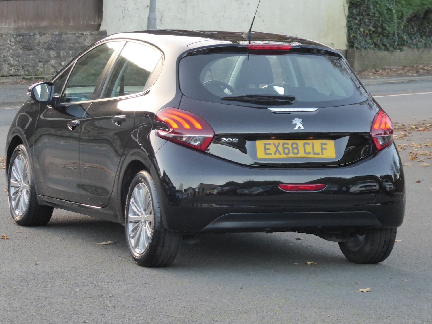 Used Peugeot 208 2018 for sale - 76605867: Photo 4