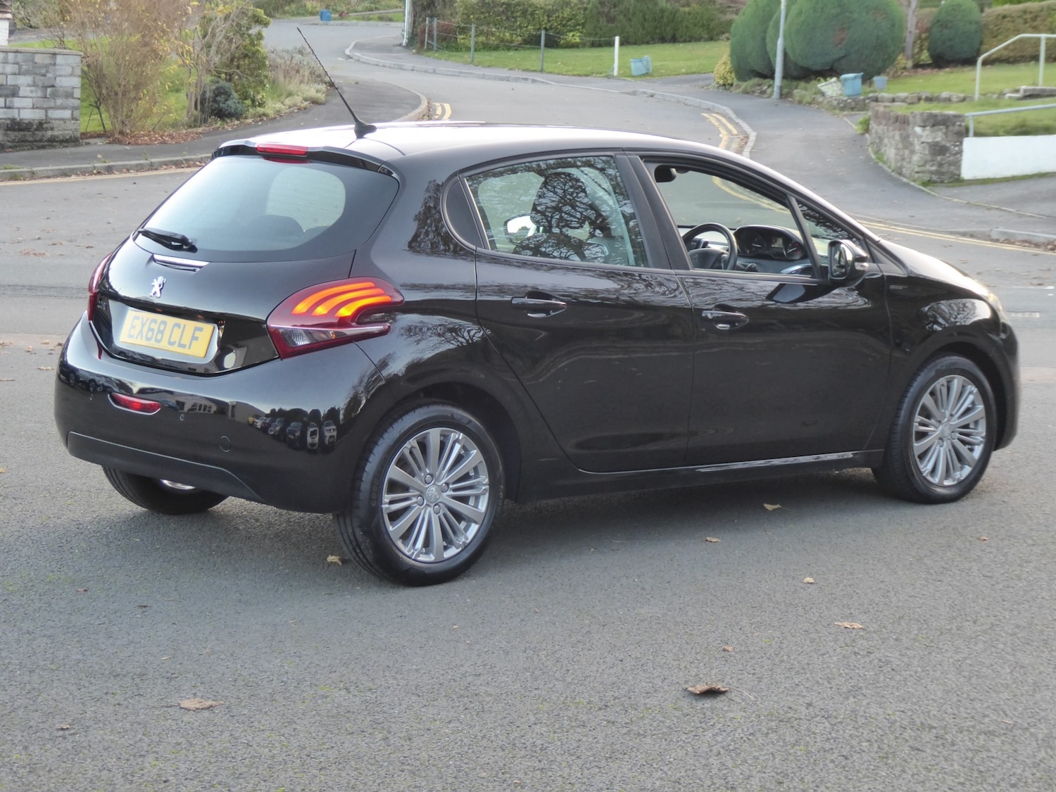 Used Peugeot 208 2018 for sale - 76605867: Photo 5