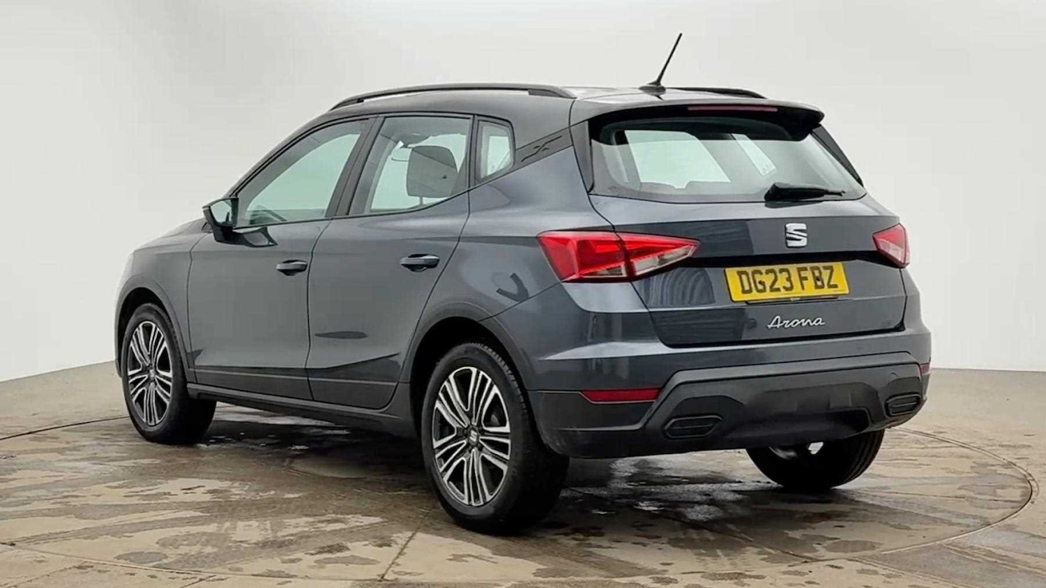 Used SEAT Arona 2023 for sale - 78053321: Photo 2