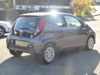 Used Toyota AYGO 2021 for sale - 76268463: Photo