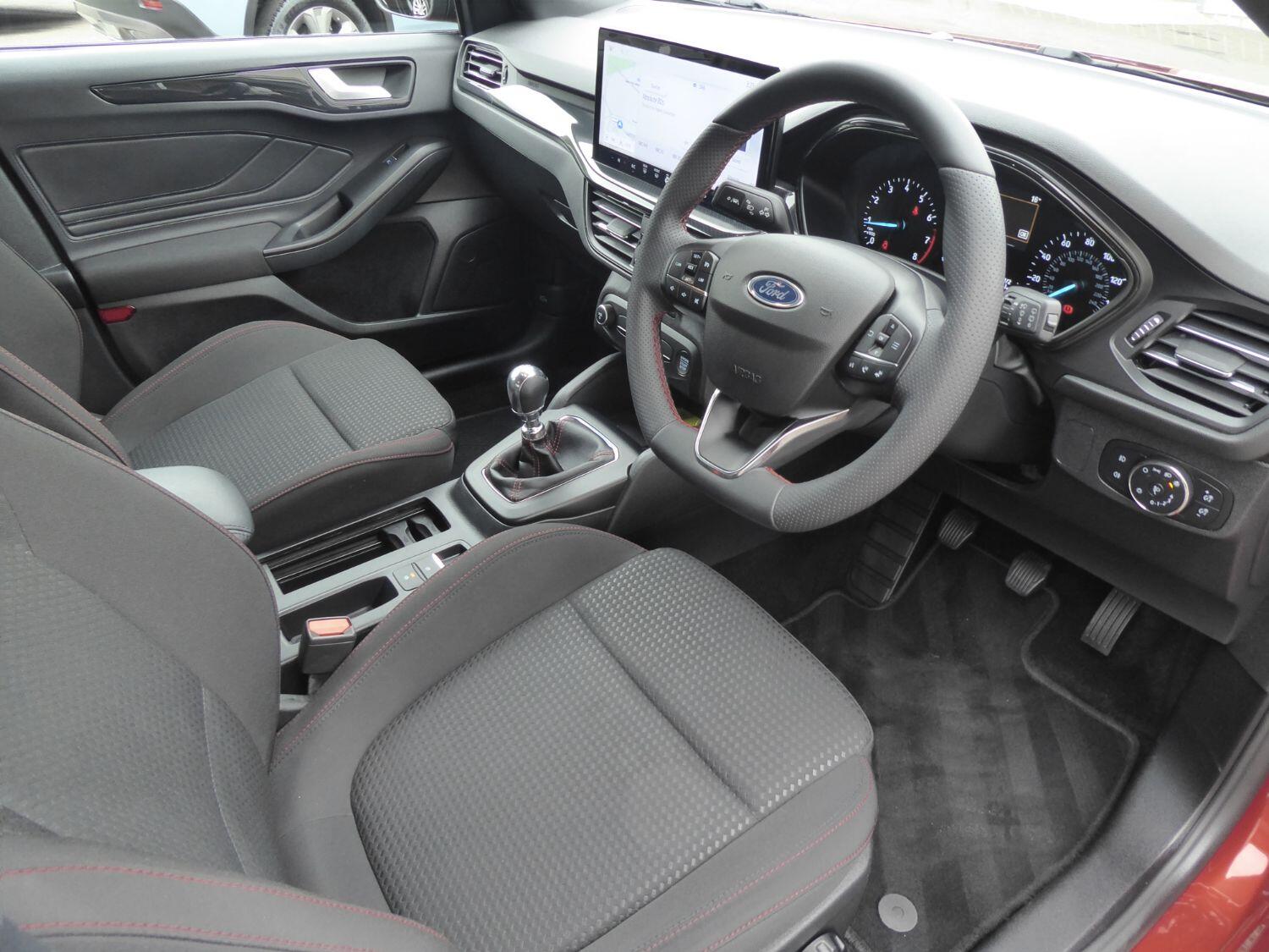 Used Ford Focus 2023 for sale - 76794607: Photo 13