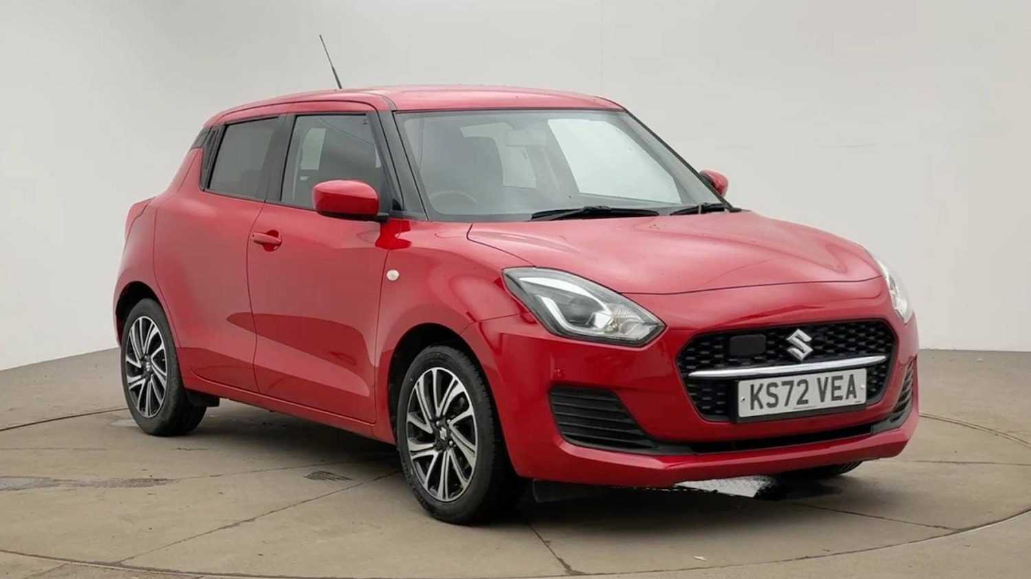 Used Suzuki Swift 2023 for sale - 78168902: Photo 1