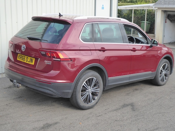 Used Volkswagen Tiguan 2016 for sale - 76225316: Photo 2