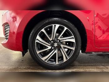 Used Suzuki Swift 2022 for sale - 76618571: Photo