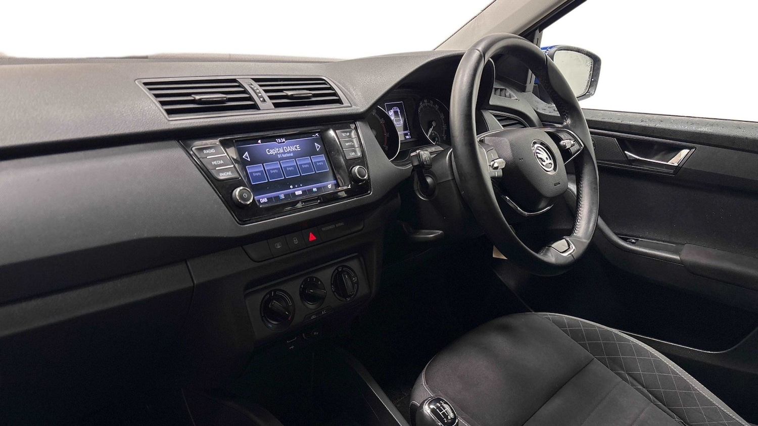 Used Skoda Fabia 2021 for sale - 77844878: Photo 3