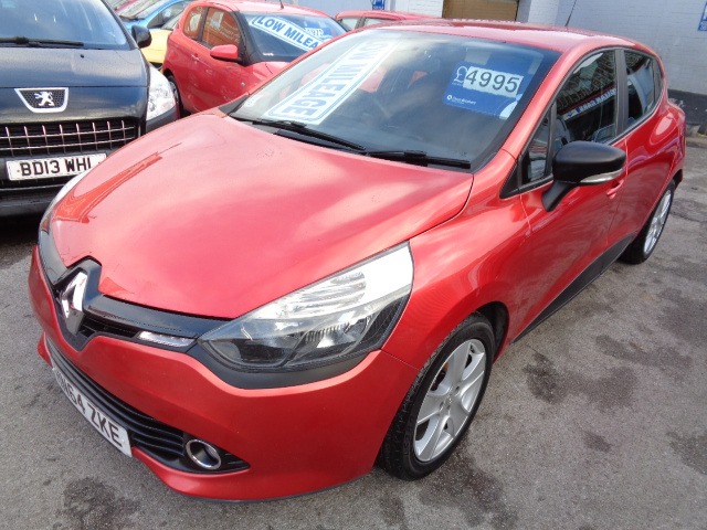 Used Renault Clio 2014 for sale - 76330037: Photo 2