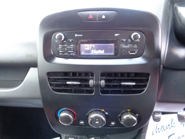 Used Renault Clio 2014 for sale - 76330037: Photo 8