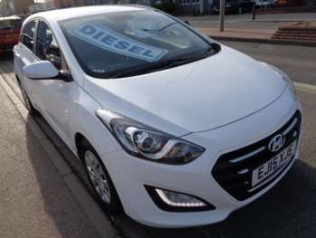 2015 (15) - 1.6 CRDi Blue Drive S 5dr £20 TAX