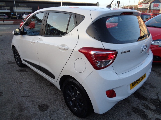 Used Hyundai i10 2014 for sale - 78045205: Photo 3