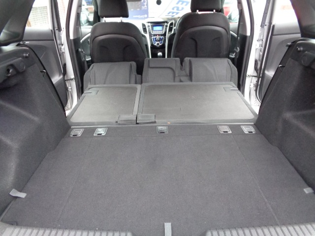 Used Hyundai i30 2015 for sale - 76588995: Photo 15