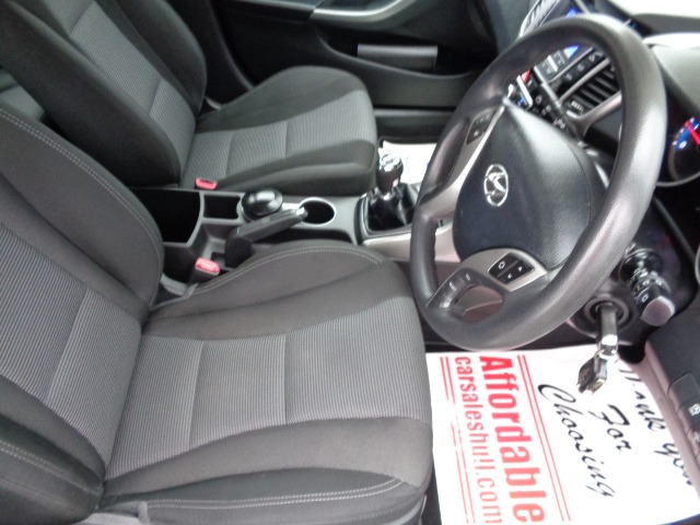 Used Hyundai i30 2015 for sale - 76588995: Photo 5