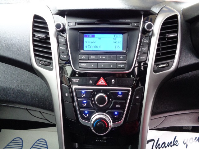 Used Hyundai i30 2015 for sale - 76588995: Photo 8