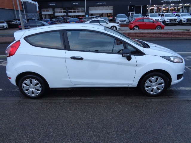 Used Ford Fiesta 2015 for sale - 76949193: Photo 15