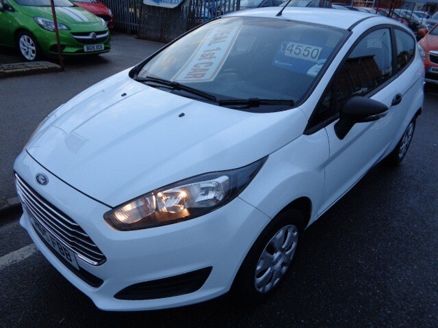 Used Ford Fiesta 2015 for sale - 76949193: Photo 2