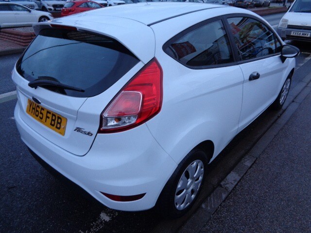 Used Ford Fiesta 2015 for sale - 76949193: Photo 4