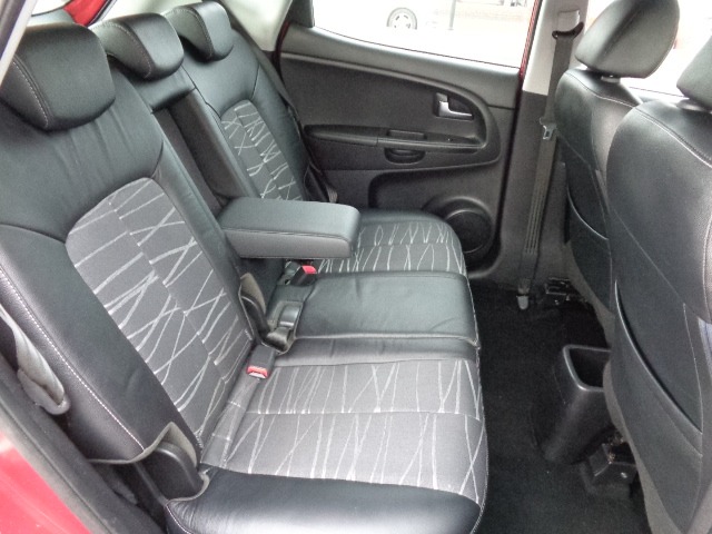 Used Kia Venga 2015 for sale - 76940169: Photo 14