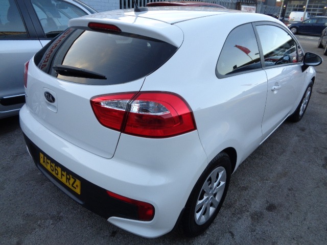 Used Kia Rio 2016 for sale - 76057219: Photo 4