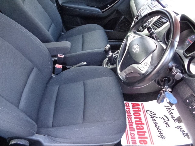 Used Hyundai Ix20 2015 for sale - 77655957: Photo 5