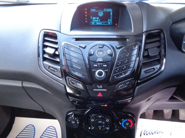 Used Ford Fiesta 2015 for sale - 76940231: Photo 8