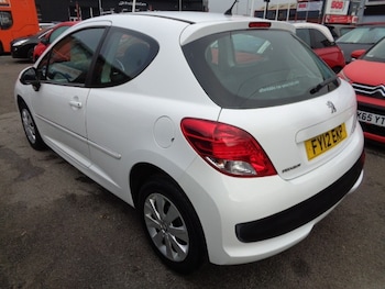 Used Peugeot 207 2012 for sale - 76510794: Photo