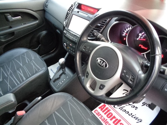 Used Kia Venga 2015 for sale - 77906139: Photo 6