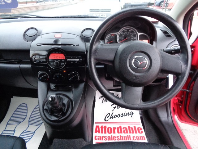 Used Mazda Mazda2 2014 for sale - 77989380: Photo 10