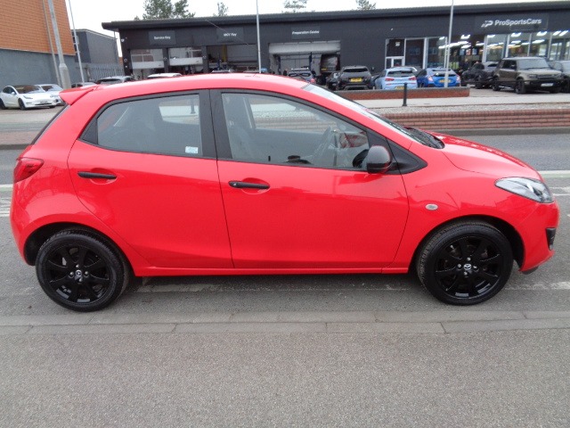 Used Mazda Mazda2 2014 for sale - 77989380: Photo 16