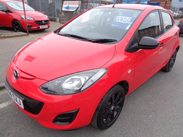 Used Mazda Mazda2 2014 for sale - 77989380: Photo 2