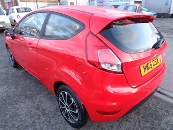 Used Ford Fiesta 2015 for sale - 77319116: Photo