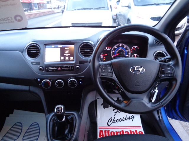 Used Hyundai i10 2018 for sale - 76097096: Photo 14