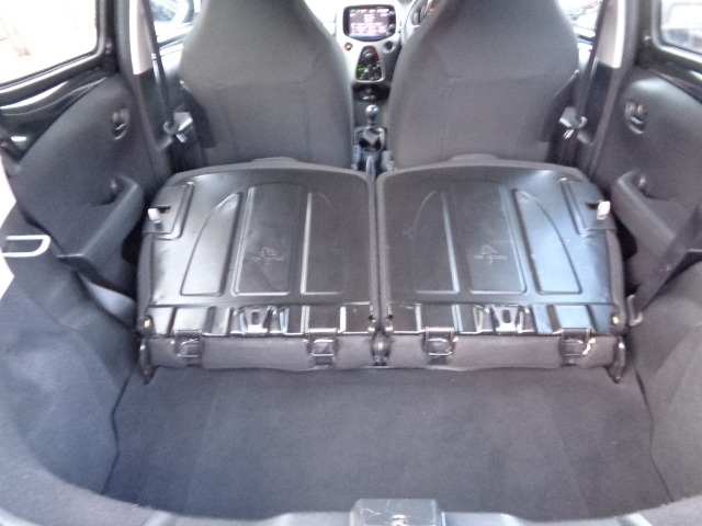 Used Peugeot 108 2016 for sale - 76437940: Photo 18