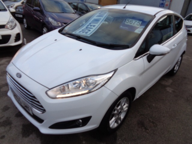 Used Ford Fiesta 2015 for sale - 77365605: Photo 2
