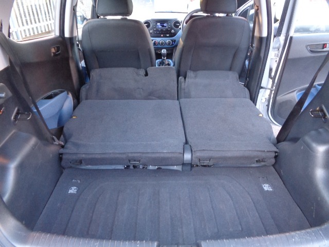 Used Hyundai i10 2016 for sale - 76757474: Photo 15