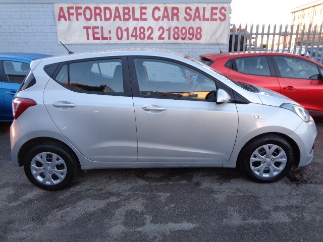 Used Hyundai i10 2016 for sale - 76757474: Photo 16