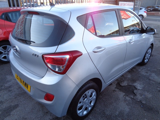 Used Hyundai i10 2016 for sale - 76757474: Photo 4