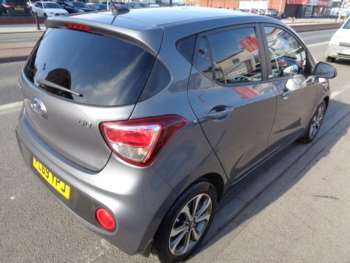 Used Hyundai i10 2019 for sale - 74761001: Photo