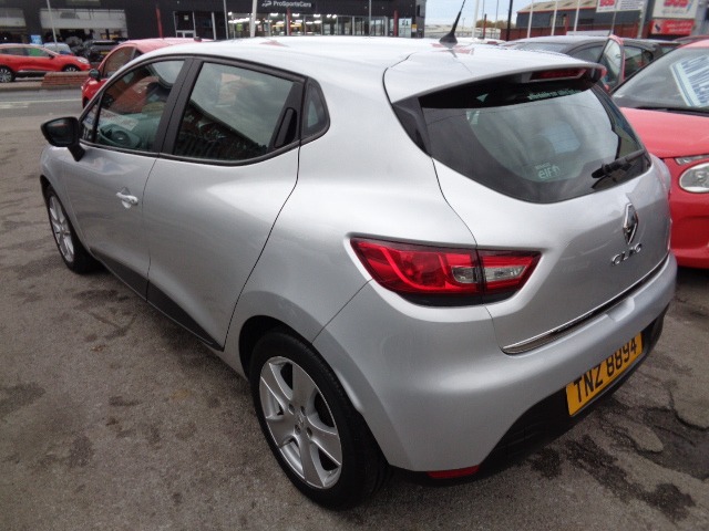 Used Renault Clio 2013 for sale - 76482698: Photo 3