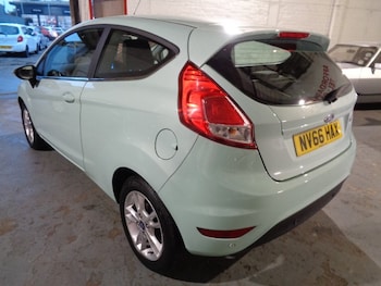 Used Ford Fiesta 2016 for sale - 77420742: Photo