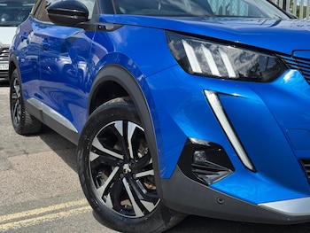 Used Peugeot E-2008 2022 for sale - 79049187: Photo