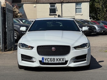 Used Jaguar XE 2018 for sale - 78957753: Photo