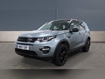 Used Land Rover Discovery Sport 2017 for sale - 79202352: Photo