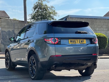 Used Land Rover Discovery Sport 2017 for sale - 79236681: Photo