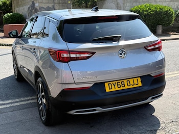 Used Vauxhall Grandland X 2018 for sale - 79121816: Photo