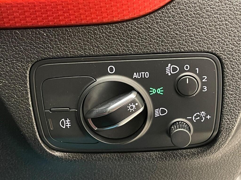 Used Audi Q2 2018 for sale - 76446398: Photo 13