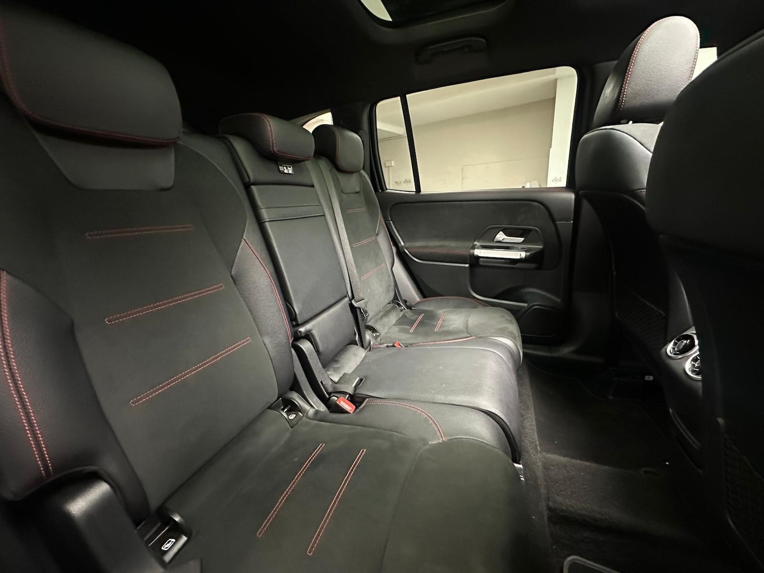 Used Mercedes-Benz GLB 2023 for sale - 77330958: Photo 10