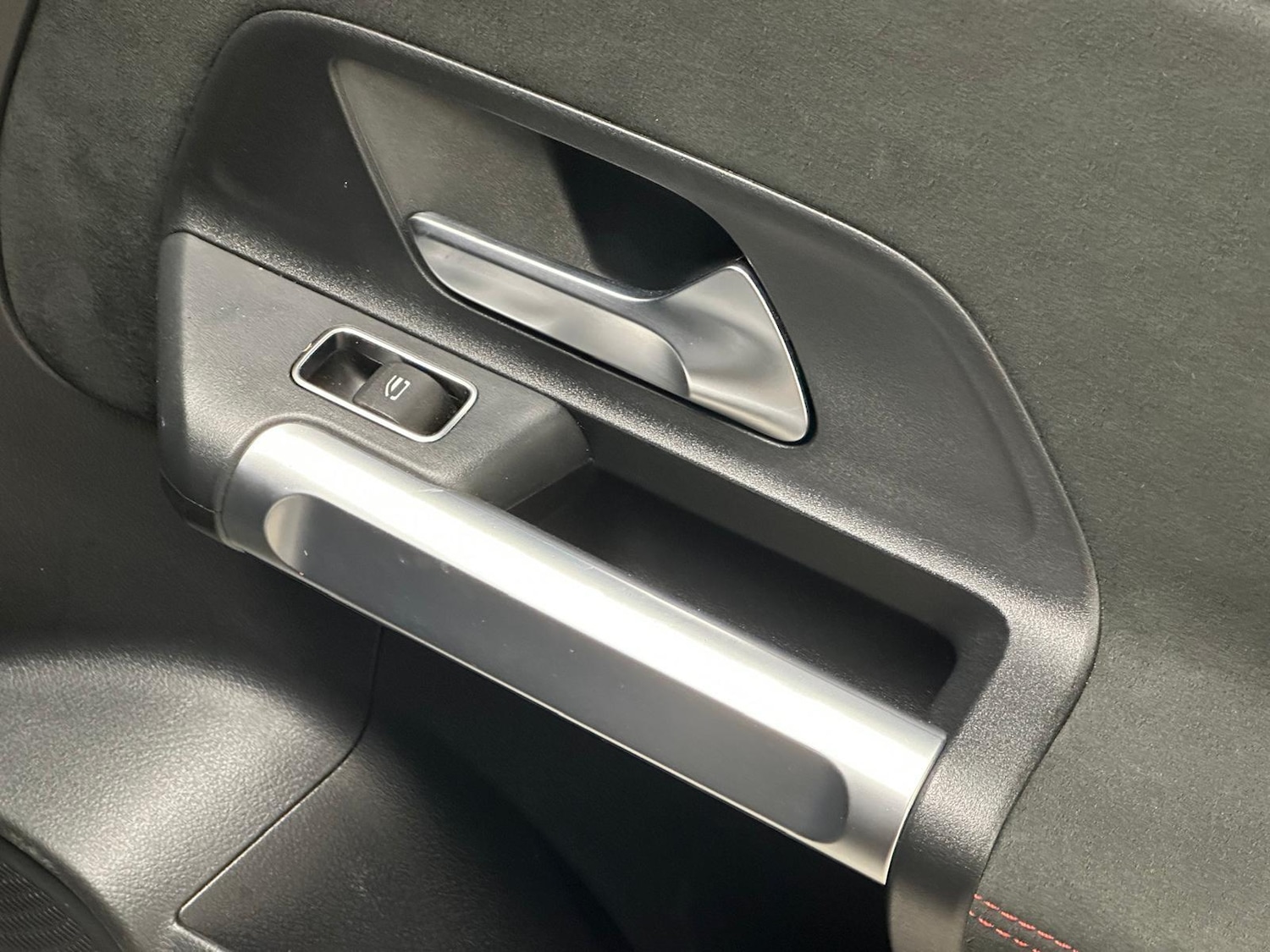 Used Mercedes-Benz GLB 2023 for sale - 77330958: Photo 36