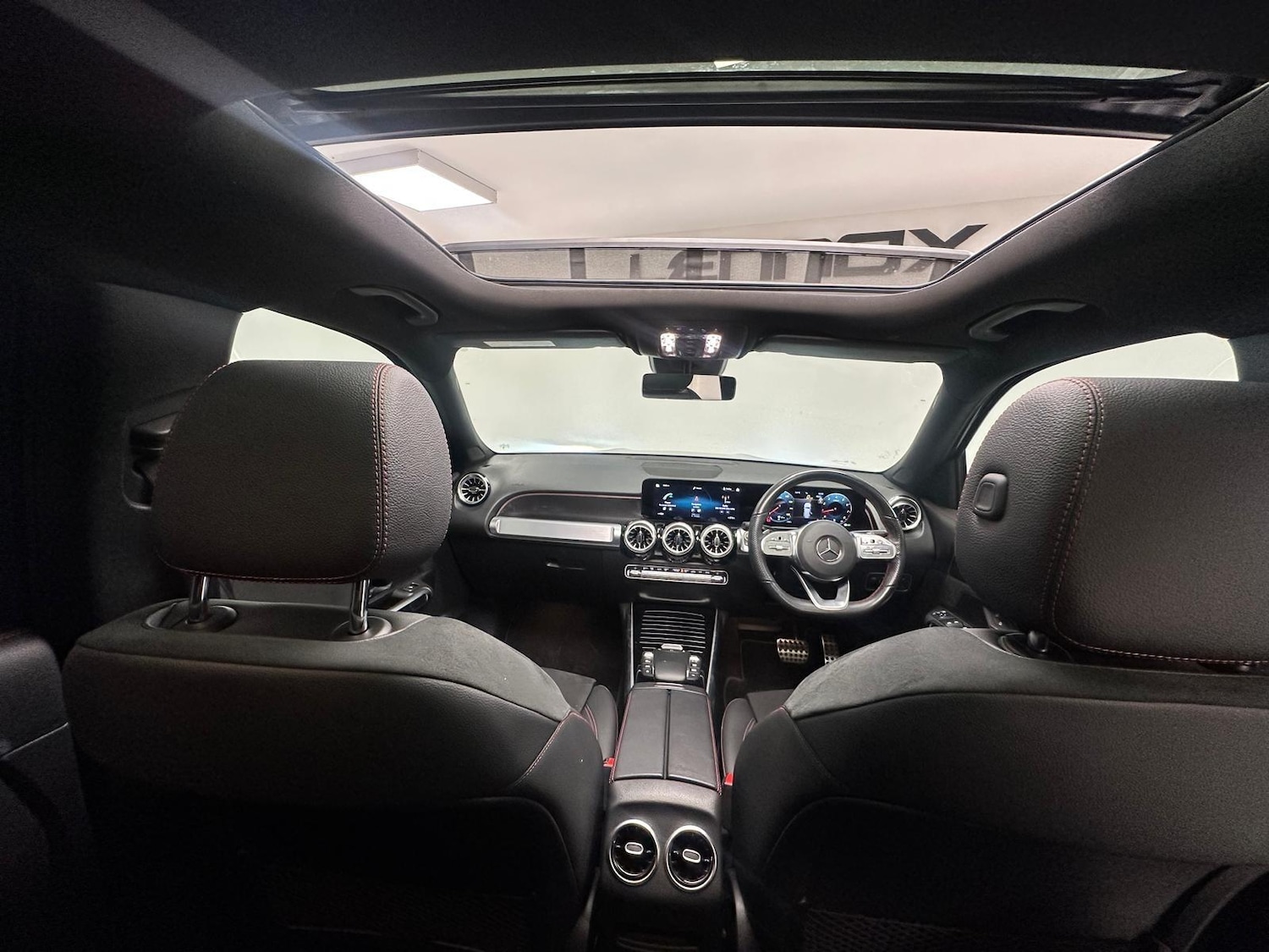 Used Mercedes-Benz GLB 2023 for sale - 77330958: Photo 6