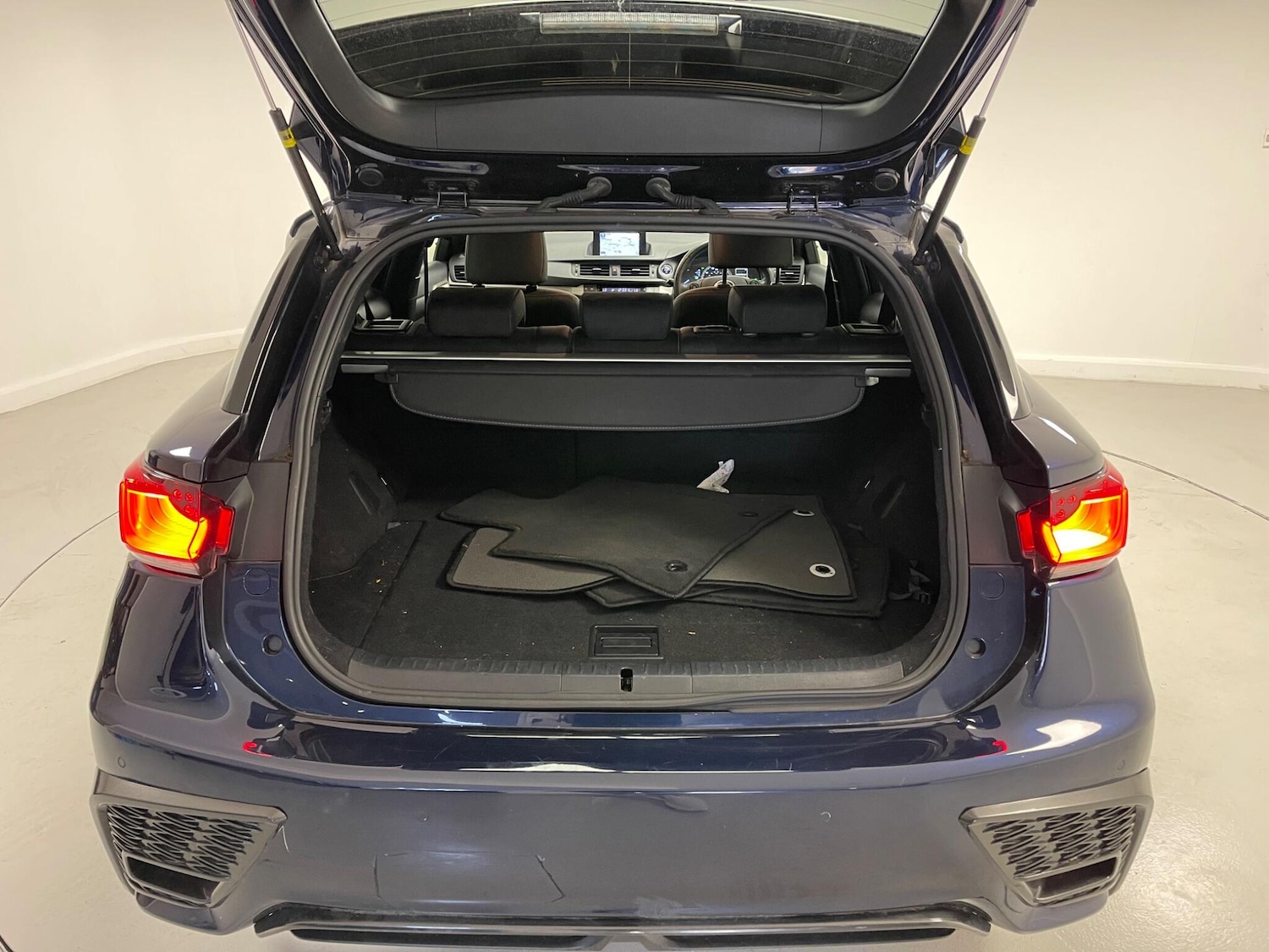 Used Lexus CT 2019 for sale - 75941381: Photo 22